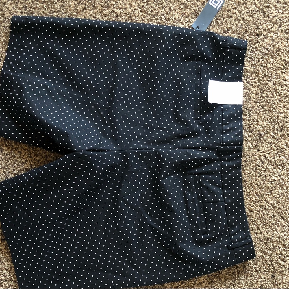 Liz Claiborne Bermuda Emma Shorts Black White Polka Dot New NWT Size 18 - Picture 6 of 9